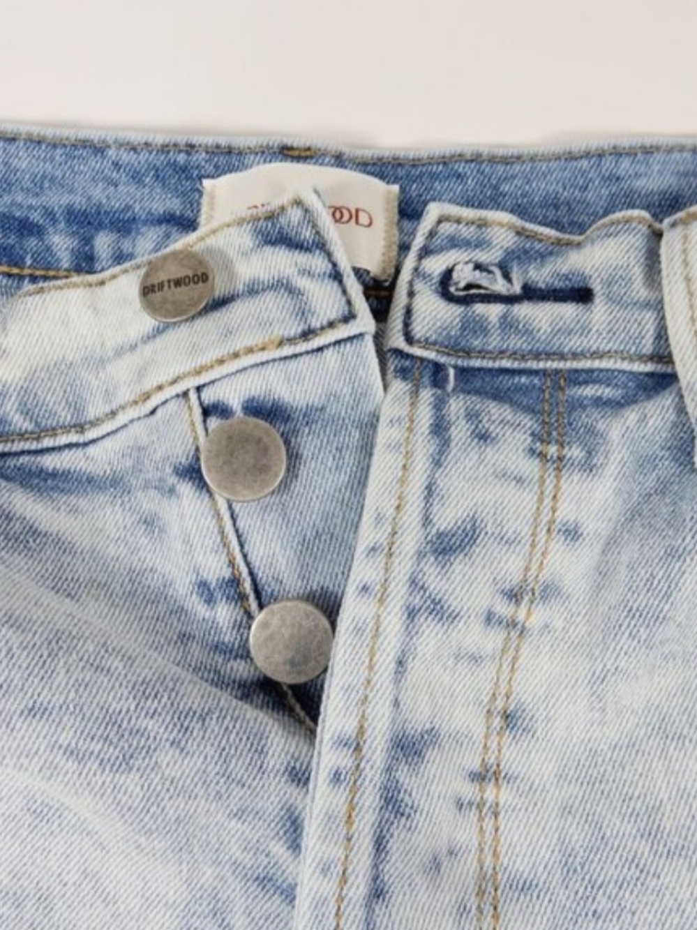 Driftwood Goldie Stardust Highwaisted Distressed Women's Denim Shorts Size W25 - Picture 4 of 10